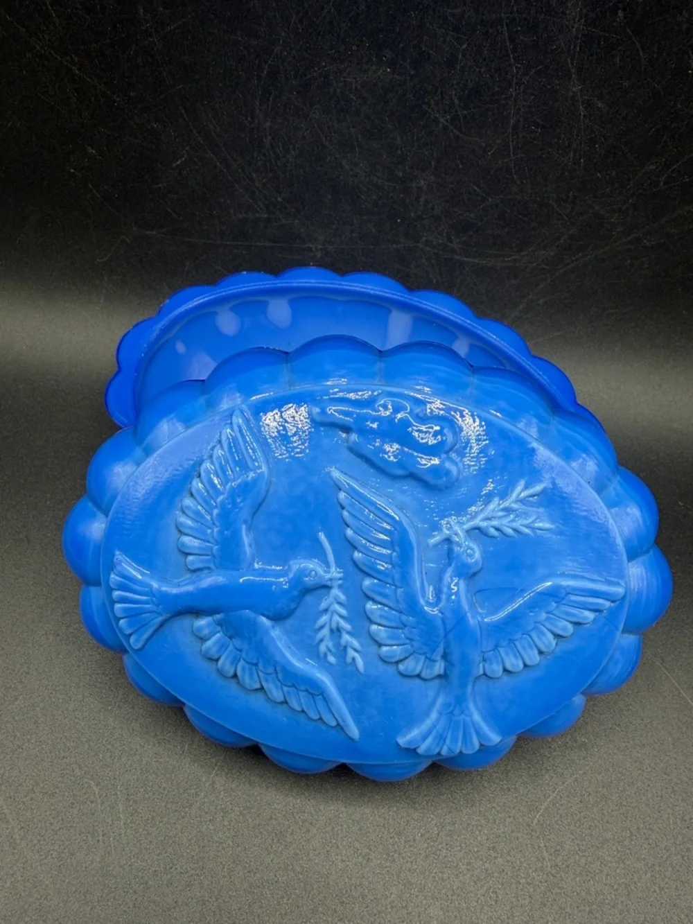 Vintage Lapis Blue Mottled Slag Glass Doves Birds Peace Olive Branch Dresser Box